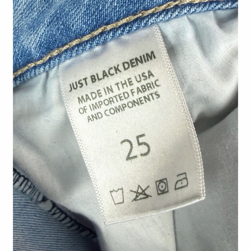 JUST BLACK DENIM • Blue Light Wash High-Waisted Wide-Leg Jeans, 25 - Picture 12 of 14